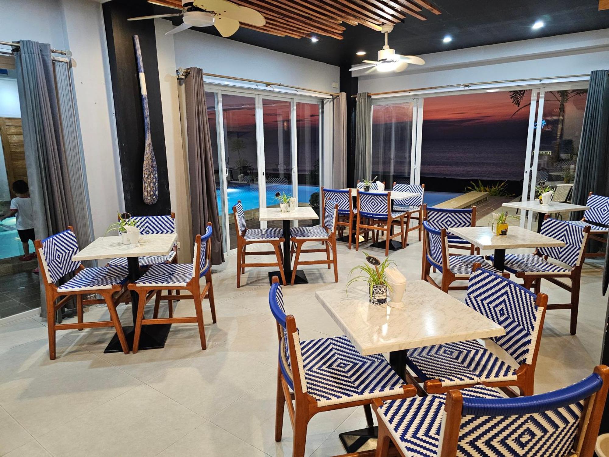 Blue Coast Beach Hotel Santa Ana  Экстерьер фото